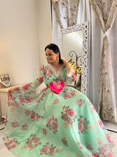 Load image into Gallery viewer, Organza Anarkali Set