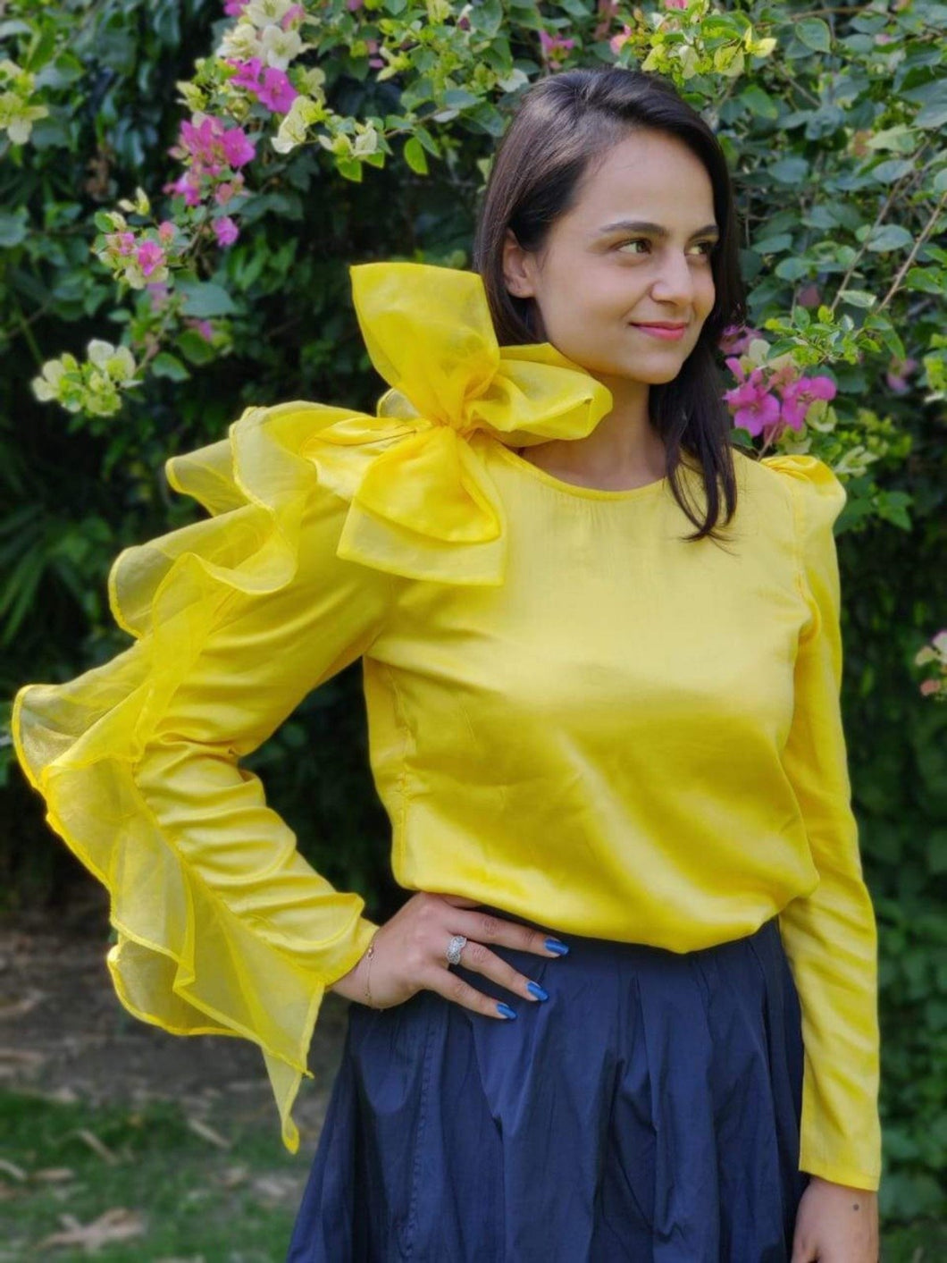 Bow 2024 ruffle blouse